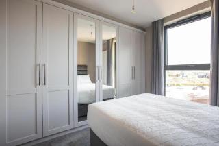 Skyline Serenity I Exquisite 3 Bedroom Ultra I Luxury Penthouse I Long Stay - Belfast - 5