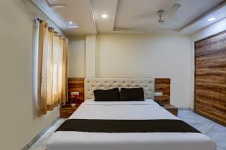 SPOT ON Sai P Guest House - 1
