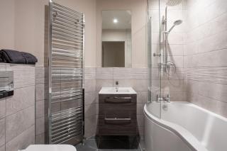 Brand New, Luxury & with Terrace I Long Stay - Belfast - 9