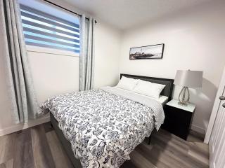 Home away - Calgary - 7