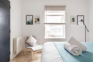 Top Floor, City Centre, Parking I Long Stay - Belfast - 6