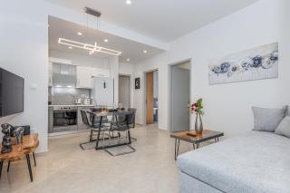 Port View Modern Apartment, Corfu Town - Agios Rokkos - 4