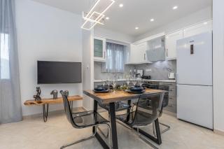 Port View Modern Apartment, Corfu Town - Agios Rokkos - 1