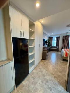 Sheryll Escapes - La Grande Phase 2, Grand Studio 625 with Balcony, Wifi & Netflix - Ángeles - 9