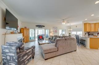 Waterfront Gem with Dock 3 Mi to Fenwick Island Fun - Selbyville - 8