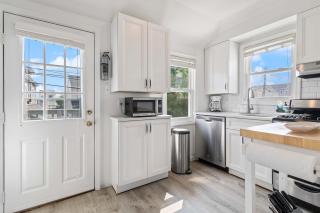 2-Bed Home by the Bay - Margate City - 2