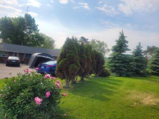 Bon-Voyage Motel - Whitby - 1