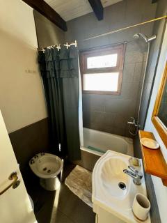Amplio duplex con patio privado - 1