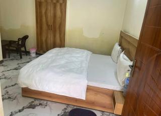 Taniya hotel - - 2