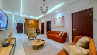 2 Bedroom at Lekki Phase 1 by Unik Triple E - Lagos - 9