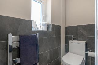 4 bedroom Pitchford - Earlham - 1