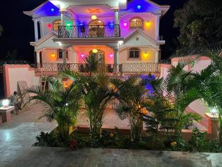 La Belle Hôtel - - 6