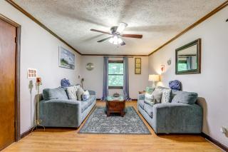 Group Getaway Spacious Home in Stone Mountain! - Stone Mountain - 6