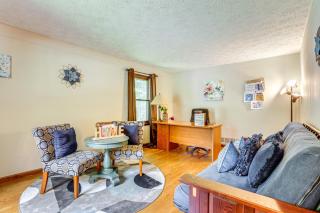 Group Getaway Spacious Home in Stone Mountain! - Stone Mountain - 5
