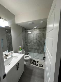 Beautiful 2 bedroom 2 bath in NW Calgary - Calgary - 0