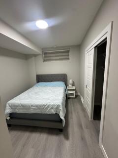Beautiful 2 bedroom 2 bath in NW Calgary - Calgary - 3