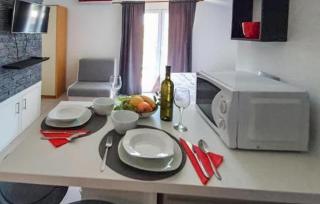 1 Bedroom Nice Apartment In Vodice - Vodice - 2