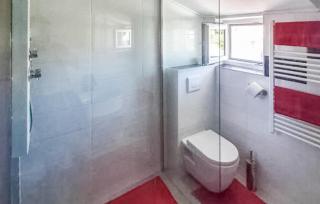 1 Bedroom Nice Apartment In Vodice - Vodice - 1