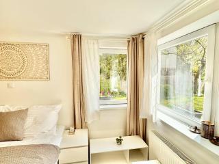 Juicy Apartments with Jacuzzi & Private Garden - Szentendre - 3
