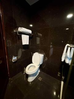 Sheryll Escapes - La Grande Poolside 1 BR with Bathtub, WiFi & Netflix - Ángeles - 2