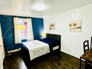 Entire Apartment near Downtown Montréal & Trudeau YUL Airport - Montréal - 3