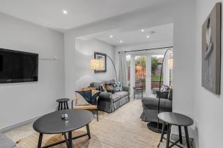 7 Bed House Pitchford Road - 9