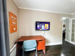 Entire Apartment near Downtown Montréal & Trudeau YUL Airport - Montréal - 6