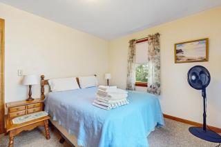 Sandpiper's Saltbox - Dennis - 4