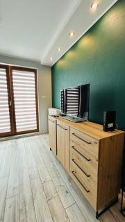 Pineapple Studio - Danzig - 2