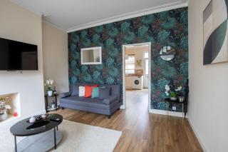Daisy Guest House - Oldham - 0