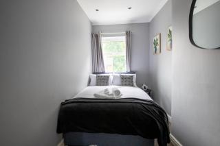 Daisy Guest House - Oldham - 2