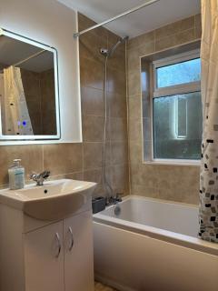 Woodland Retreat in High Wycombe - High Wycombe - 9
