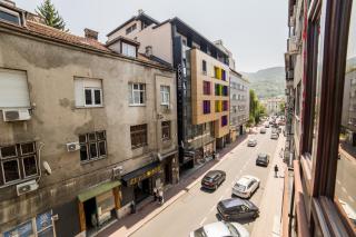 Maison Eleven Central 2BR with Balcony and Private Parking - Sarajevo - 5