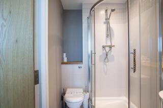 Titanic and City Views I Ultra Luxury City Parking I Long Stay - Belfast - 9