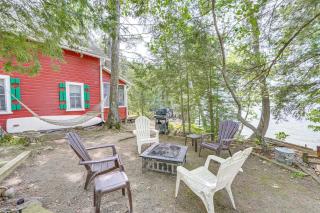 Peaceful Lakefront Maine Cabin with Sunset Views - Vassalboro - 9