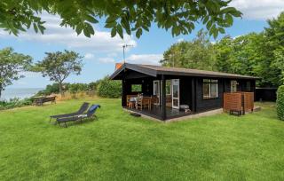 Beach Front Home In Rønne With Wifi - Rønne - 9