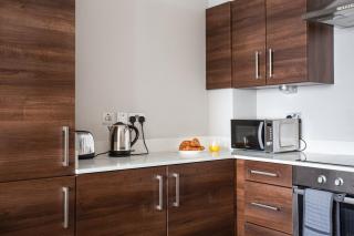 Luxury 5 Star I Heart of The City I Fabulous Views I Long Stay - Belfast - 5