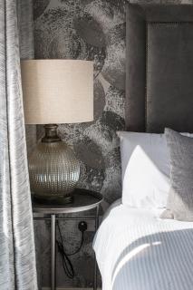 Luxury 5 Star I Heart of The City I Fabulous Views I Long Stay - Belfast - 3