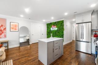 Orange's Oasis - East Orange - 6