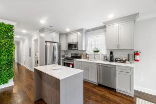 Orange's Oasis - East Orange - 3
