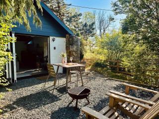 The Bothy - A secluded and romantic rural retreat - Llanddyfnan - 6