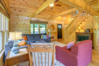 Blue Ridge Mtns Retreat with Views, 1 Mi to Parkway! - Ararat - 7