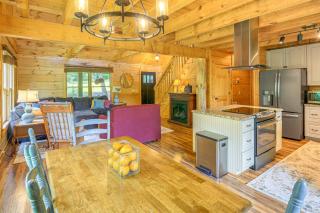 Blue Ridge Mtns Retreat with Views, 1 Mi to Parkway! - Ararat - 8