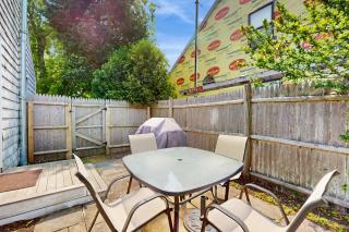 Salty Kisses Unit 20 - 5