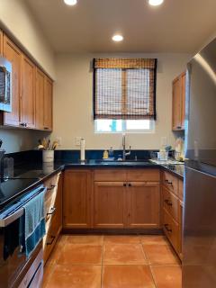 Desert Retreat -Quiet-Mountain views-hiking-golfing - Tucson - 1