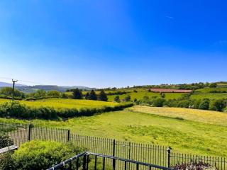2 Bed in Battle BN077 - Llandefaelogfâch - 1