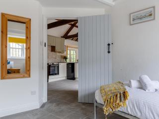 2 Bed in Falmouth 78621 - Penryn - 2