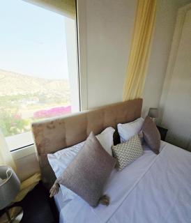 5-star hillside relaxation - 1