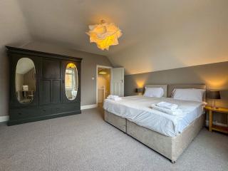 Seafront Beach House - Southend-on-Sea - 6