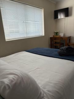 Brightways AirB&B - Summerstrand - 4